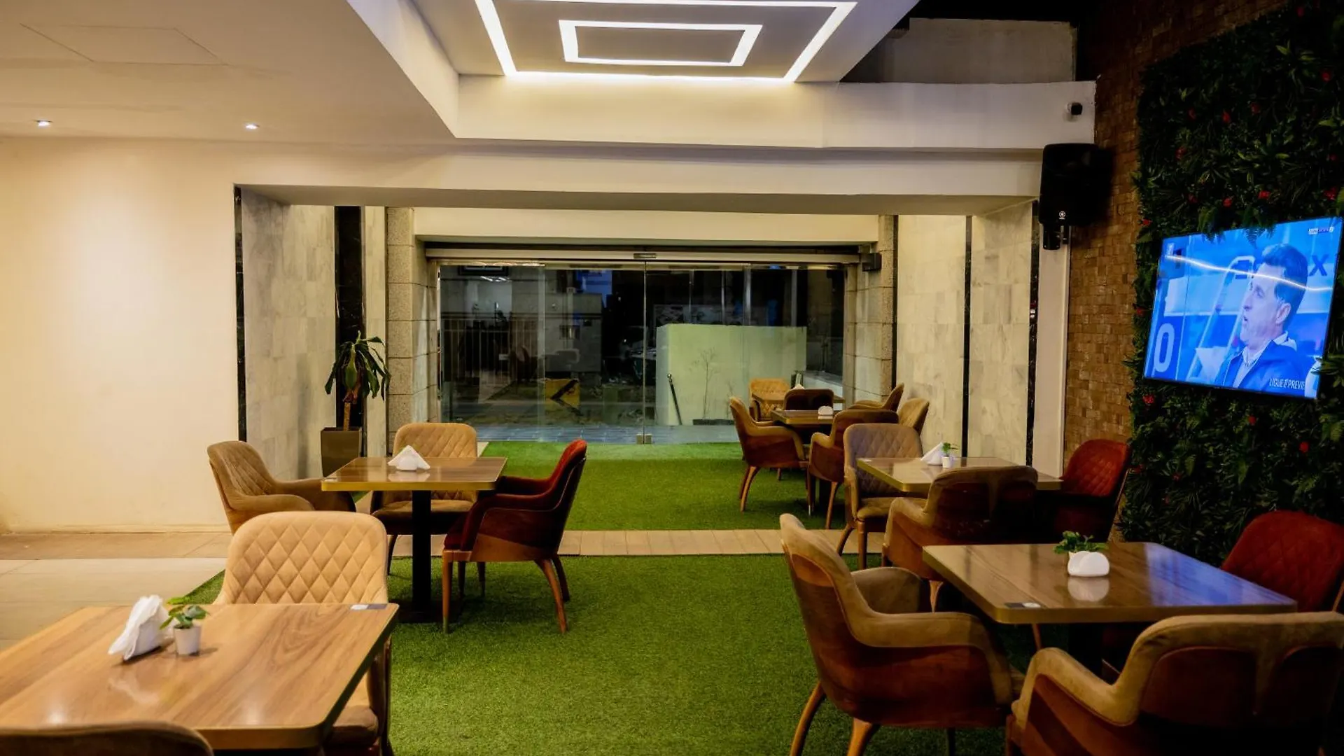 Mora Hotel By Pioneer Dżedda