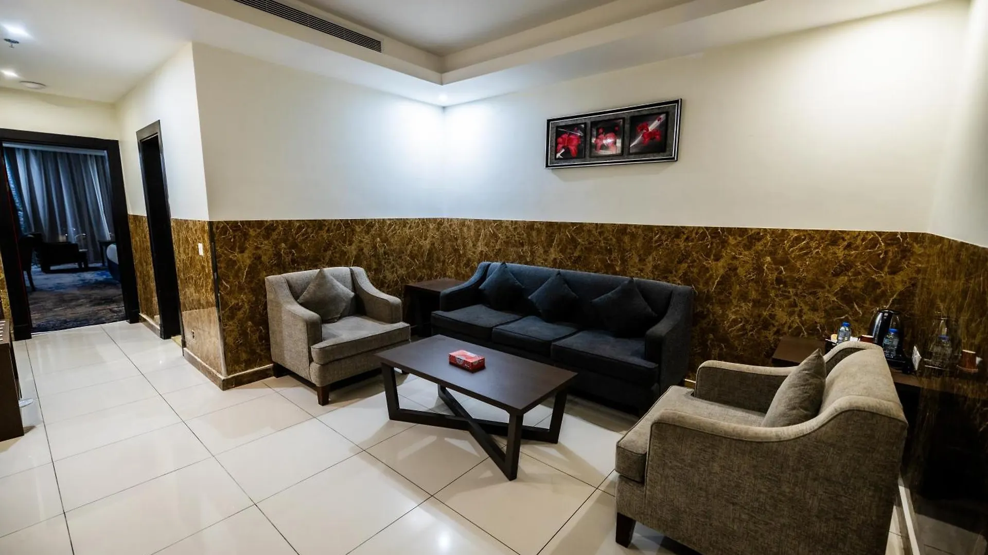 Mora Hotel By Pioneer Dżedda