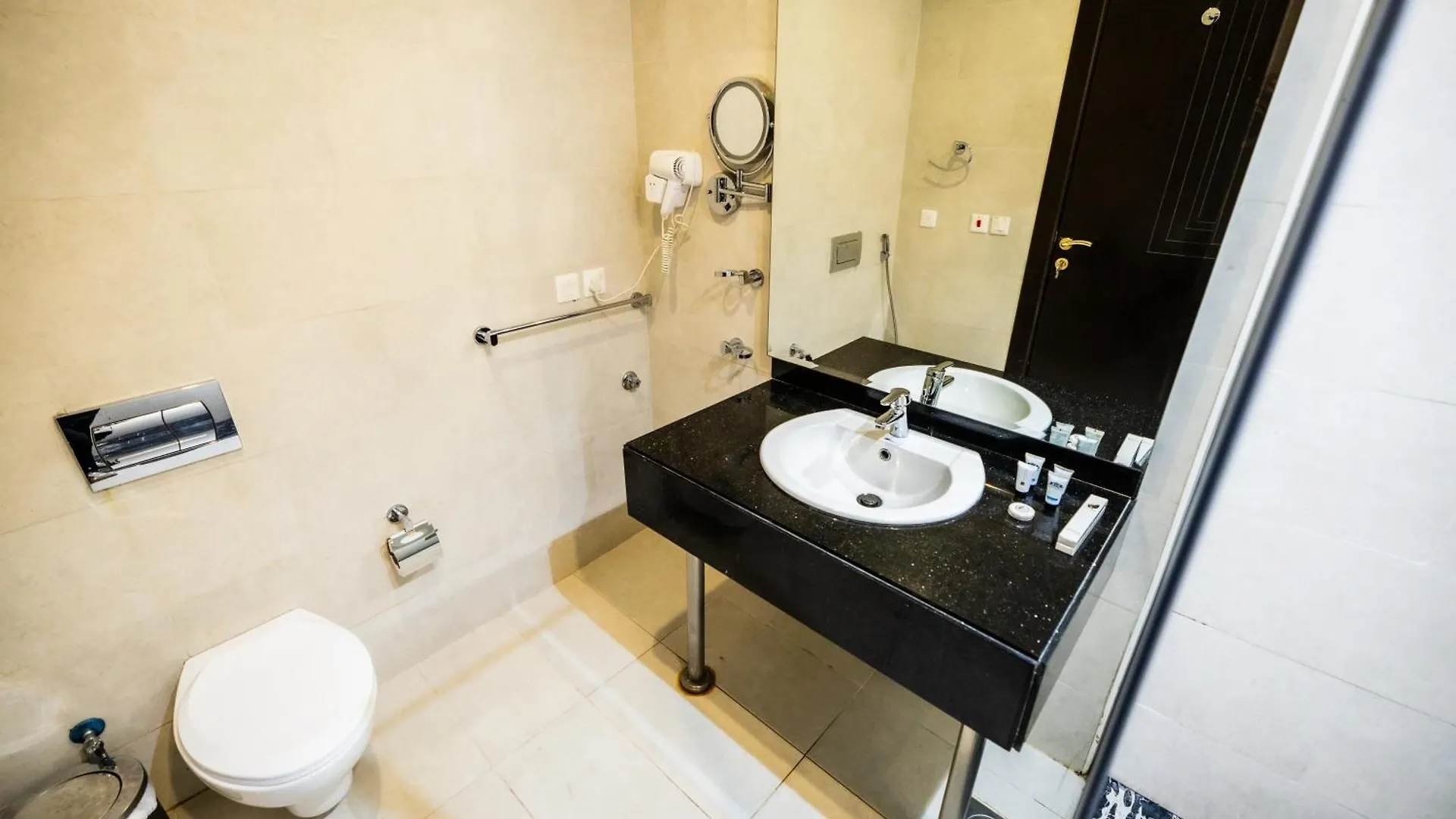 Mora Hotel By Pioneer Jeddah Saudi Arabia